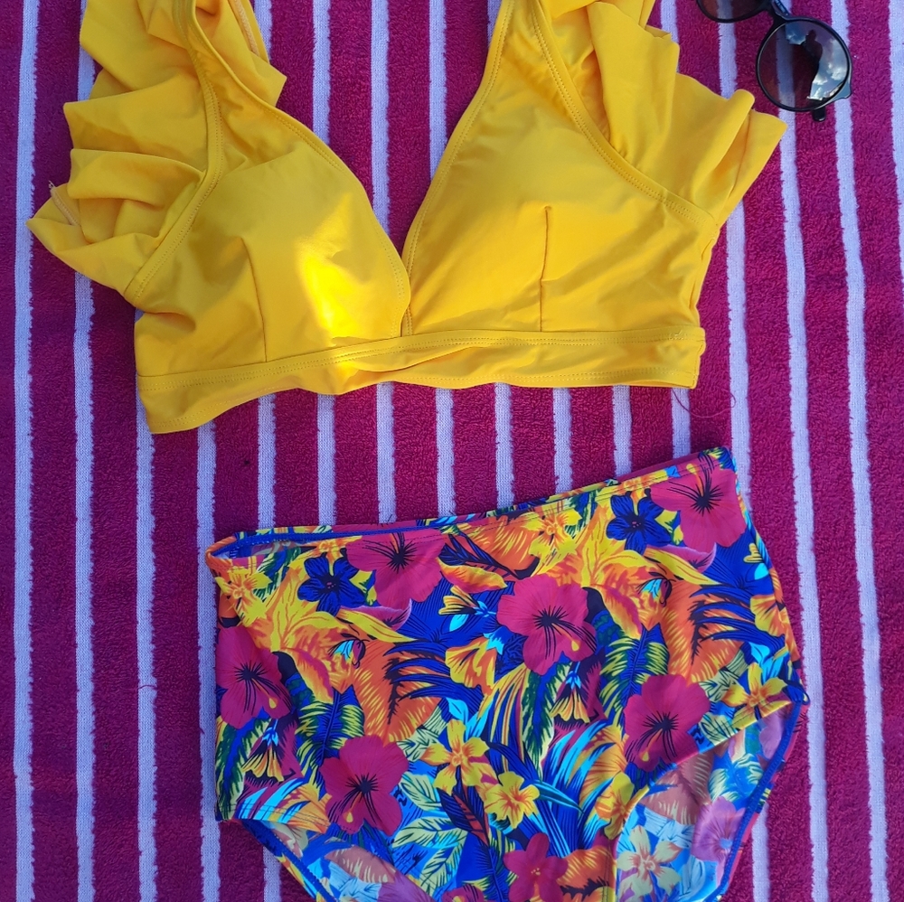 New Yellow Ruffled Printed bottom Bikini